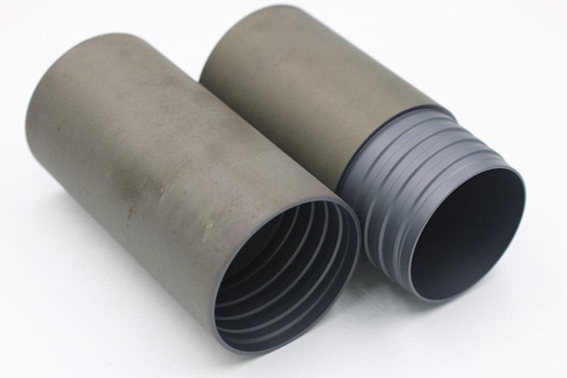 Thread of the drilling pipes with MODENGY 1001 coating applied on it Thread of the drilling pipes with MODENGY 1001 coating applied on it