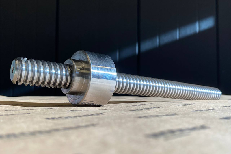 Lead screw of a locking-and-regulating valves before applying MODENGY coating on it. Lead screw of a locking-and-regulating valves before applying MODENGY coating on it.