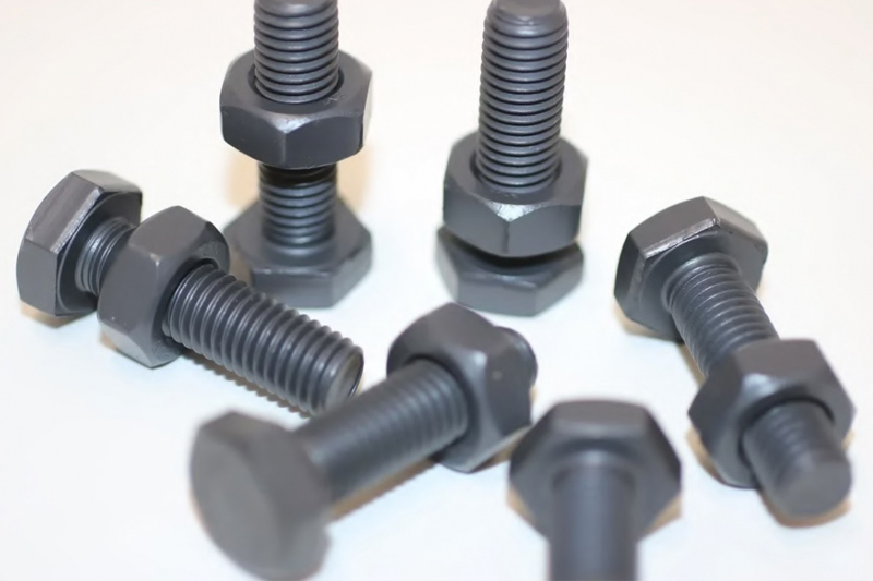 Fasteners with MODENGY 1014 coating