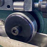 Detecting the anti-wear properties of the lubricating-and-cooling liquid (lubricoolant) in the form of a 5% solution