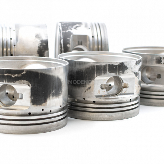 Aircraft engines pistons