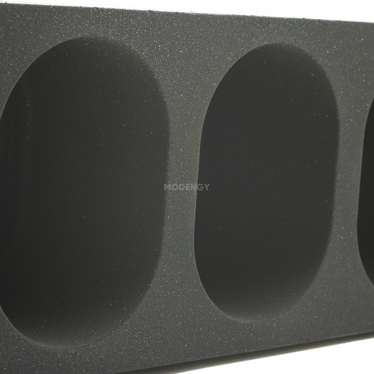 Molds for plastic containers