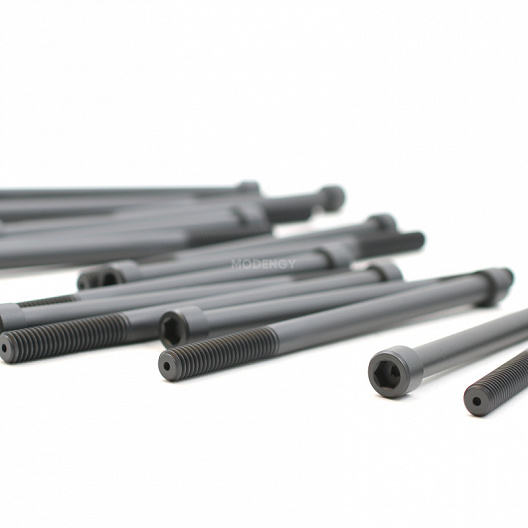 Screws of the oil-field equipment